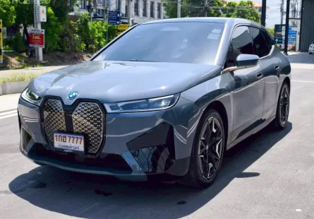 2023 BMW iX 105.2kWh xDrive50 รถเก๋ง 4 ประตู ออกรถง่าย รถสวย ไมล์น้อย มือเดียวป้ายแดง 