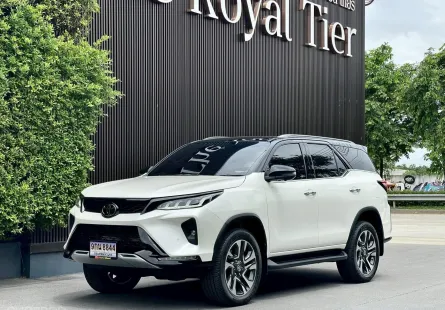 2021 Toyota Fortuner 2.8 Legender SUV รถบ้านมือเดียว ไมล์น้อย เจ้าของขายเอง 