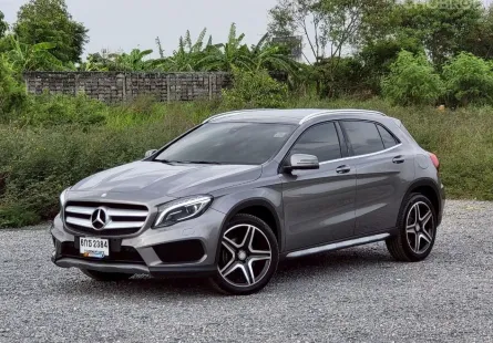 MERCEDES-BENZ GLA200 Sport (W156) Panoramic Sunroof " รถพวงมาลัยฝั่งซ้าย " ปี 2017 ออปชั่นจัดเต็ม