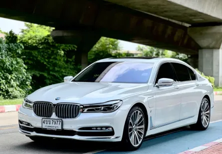 BMW 740Le xDrive Pure Excellence ปี 2017 สีขาว ประวัติ Service ครบ สวยกริ๊บ