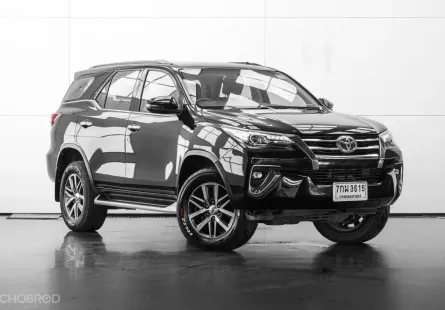 ขาย Toyota Fortuner 2.8 V SUV ปี 2018 ฟรีดาวน์ ฟรีส่งรถ การันตีรถสวย100%