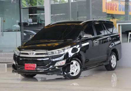 Toyota Innova 2.8 CRYSTA V ปี2018 รถบ้านมือเดียว ไมล์แท้9x,xxxโล เข้าศูนย์ตลอด สวยเดิมทั้งคัน ฟรีดาว