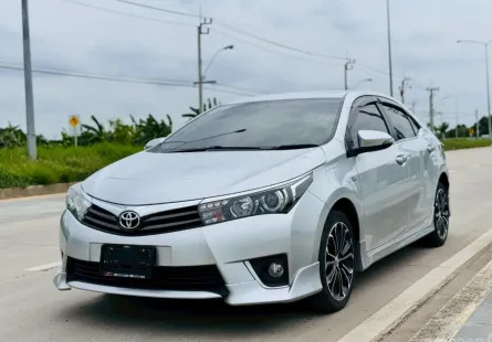2015 Toyota COROLLA 1.8 ESPORT รถเก๋ง 4 ประตู รถสวย ไมล์น้อย 