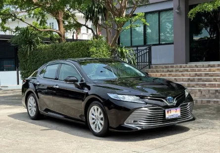 2020 TOYOTA CAMRY HV PREMIUM รถมือเดียวออกป้ายแดง รถวิ่งน้อย เข้าศูนย์ทุกระยะ ไม่เคยมีอุบัติเหตุครับ
