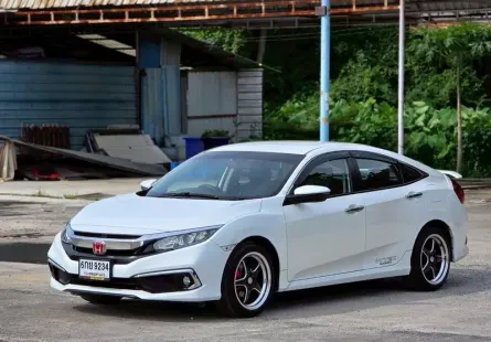 2017 Honda CIVIC 1.8 EL i-VTEC รถเก๋ง 4 ประตู 