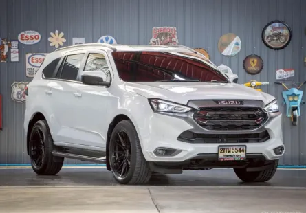 2024 Isuzu MU-X 3.0 SUV รถสภาพดี มีประกัน ไมล์แท้ มือเดียวป้ายแดง 