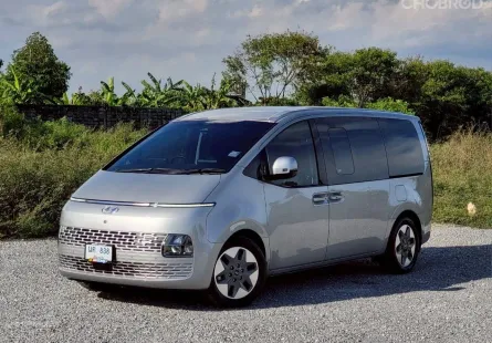 HYUNDAI STARIA 2.2 SEL (รุ่นท็อป) ปี 2022 มือแรก ใช้งานน้อย เซอร์วิสศูนย์ พึ่งเปลี่ยนน้ำมันเครื่อง