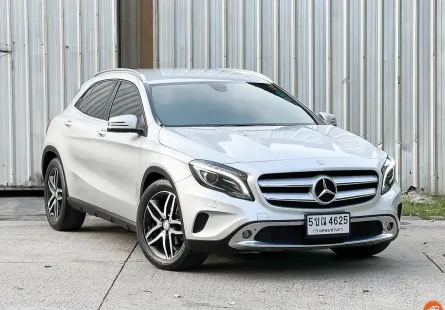 2015 Mercedes-Benz GLA-Class 1.6 GLA200  ผ่อนเริ่มต้น 12,xxx
