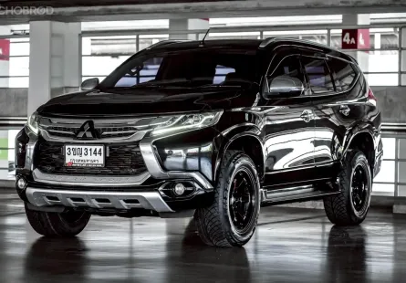 2017 Mitsubishi Pajero Sport 2.4 4WD SUV รถบ้านแท้