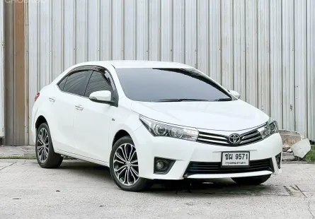 2015 Toyota COROLLA 1.8 V รถบ้าน ฟรีดาวน์