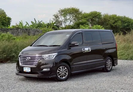 HYUNDAI H-1 ELITE (11 ที่นั่ง) ปี 2018 รถอเนกประสงค์สุดหรู ขนาดใหญ่ ปลอดภัย ไปได้ทั้งครอบครัว