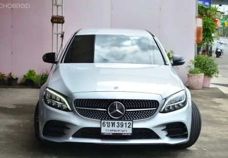 2022 Mercedes-Benz C-Class Facelift C300e AMG Sport 320 แรงม้า 700 นิวตัน 9G-Tronic รถมือเดียว 