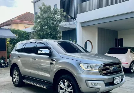 2017 Ford Everest 2.2 Titanium SUV รถบ้านแท้ ไมล์น้อย มือเดียวป้ายแดง  