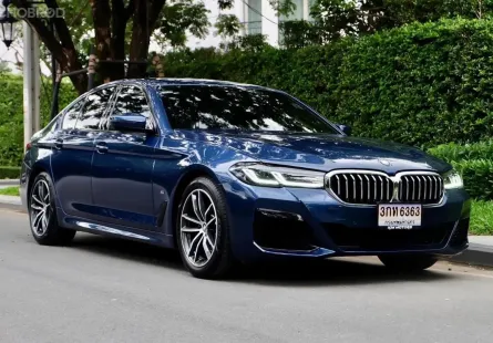 2021 BMW 5 Series 2.0 520d รถเก๋ง 4 ประตู ออกรถง่าย รถสวย ไมล์น้อย 