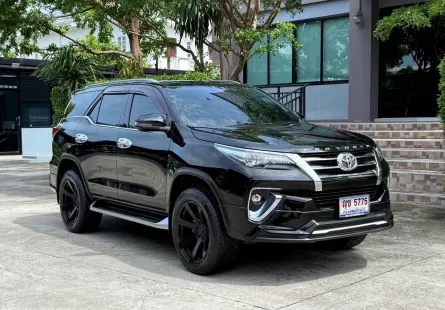 2020 TOYOTA FORTUNER 2.4 V รถสภาพสมบูรณ์ พร้อมใช้งาน รถวิ่งน้อย เข้าศูนย์ทุกระยะ ไม่มีอุบัติเหตุครับ