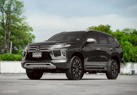 Mitsubishi Pajero 2.4 GT-Premium 2WD ปี 2019  ราคาถูกที่สุดในตลาดตอนนี้ สภาพนางฟ้า