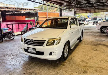 Toyota Vigo Smart Cab 2.5 J เกียร์ธรรมดา ปี 2012 ผ่อนเริ่มต้น 3,*** บาท