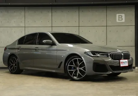 2023 BMW 530e 2.0 M Sport Sedan AT ไมล์แท้ 3 หมื่น รุ่นพิเศษโลโก้ฉลองครบรอบ 50 ปี B57