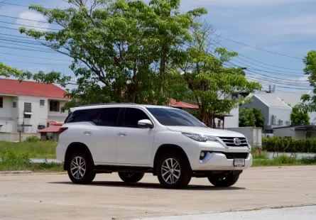 Toyota Fortuner 2.8 V 4WD ปี : 2016