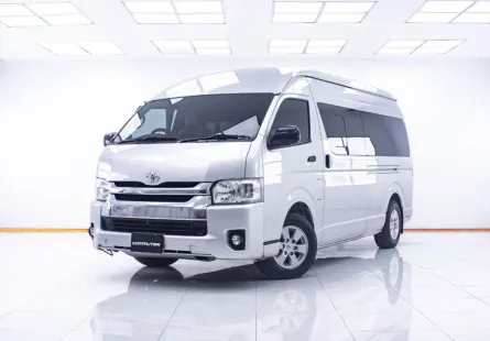 1D552 TOYOTA COMMUTER 3.0 D4D MT 2015