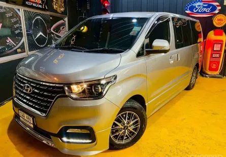 HYUNDAI H-1 2.5 DELUXE ออกห้างปี2021