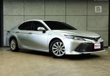 2019 Toyota CAMRY 2.5 Hybrid Premium Sedan AT ไมล์แท้ รถมือเเรกจากป้ายเเดง B4306