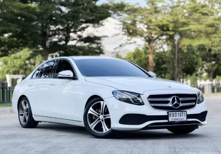 2017 Mercedes-Benz E-Class 2.0 E220d รถเก๋ง 4 ประตู เจ้าของขายเอง รถสวย ไมล์แท้ มือเดียวป้ายแดง 