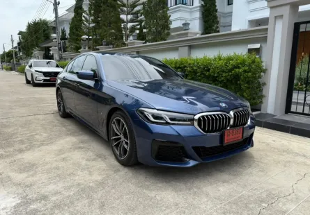2021 BMW 5 Series 2.0 520d รถเก๋ง 4 ประตู ออกรถง่าย รถสวย ไมล์น้อย 