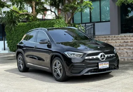 2022 BENZ GLA200 AMG รถมือเดียว 30,000 กม สภาพป้ายแดง รถเข้าศูนย์ทุกระยะ ไม่เคยมีอุบัติเหตุครับ
