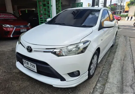 2016 Toyota VIOS 1.5 E รถเก๋ง 4 ประตู 