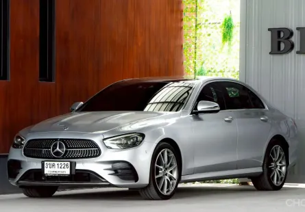 2022 Mercedes-Benz E-Class 2.0 E300e รถเก๋ง 4 ประตู รถบ้านแท้
