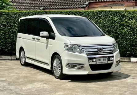 2013 Honda STEPWGN SPADA 2.0 JP Wagon ออกรถง่าย รถศูนย์ไทย ไมล์น้อย 