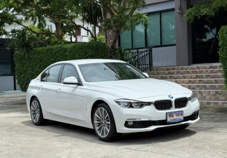 2018 BMW 330e LCI รถมือเดียวป้ายแดง วิ่งน้อยเพียง 90,000 กม ประวัติศูนย์ครบ รถไม่เคยมีอุบัติเหตุครับ