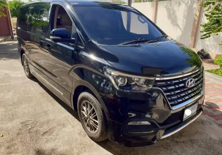 2021 Hyundai H-1 2.5 Deluxe รถตู้/VAN รถบ้านแท้ ไมล์น้อย มือเดียวป้ายแดง  