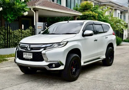รุ่นรถ :Mitsubishi pajero 2.4 GLS  ปี:2015 เครื่อง: ดีเซล เกียร์: ออโต้ สี: ขาว