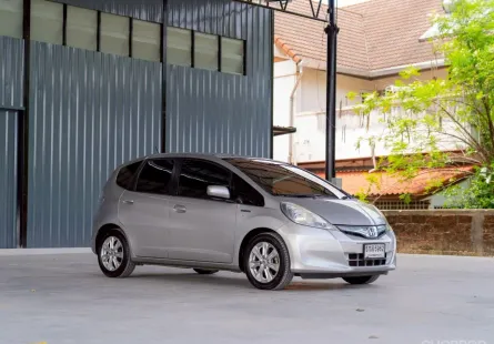 Honda Jazz GE 1.3 Hybrid ปี 2013