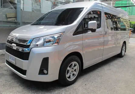 2020 Toyota COMMUTER 2.8  หลังคาสูง รถตู้สวยสภาพใหม่ มือเดียว เช็คศูนย์ตลอด  ฟรีดาวน์