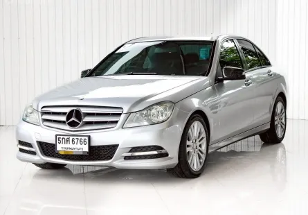 2013 Mercedes-Benz C-Class 1.8 C200 รถเก๋ง 4 ประตู 