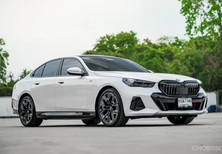 2024 BMW 5 Series 2.0 530e รถเก๋ง 4 ประตู รถบ้านแท้ ไมล์น้อย มือเดียวป้ายแดง 
