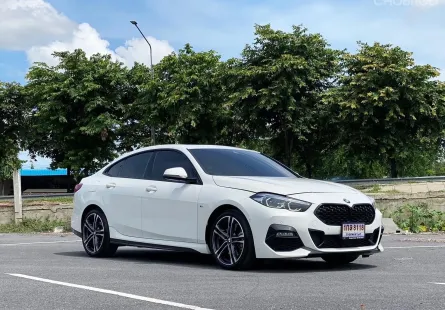 2023 BMW 2 Series 2.0 220i รถเก๋ง 4 ประตู รถบ้านมือเดียว ไมล์น้อย เจ้าของขายเอง  