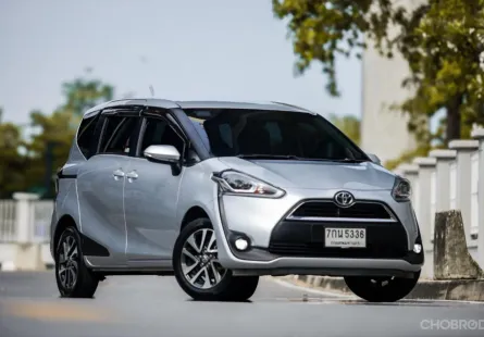 2018 Toyota Sienta 1.5 V รถตู้/MPV ออกรถฟรี