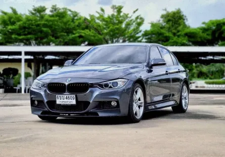 2015 BMW 3 Series 2.0 320i รถเก๋ง 4 ประตู 