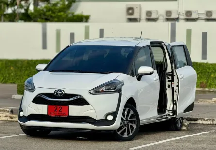 Toyota Sienta 1.5 V  7ที่นั่ง ตัวไมเนอร์เชนจ์ มือเดียว ตัวท้อปสุด ประตูไฟฟ้า2ด้าน  