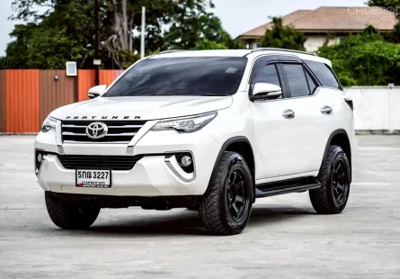 TOYOTA FORTUNER 2.4V ปี 2017 ตัวท็อป 2WD