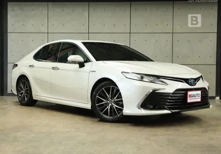 2022 Toyota CAMRY 2.5 HEV Premium Luxury AT ไมล์แท้ 6 หมื่น รถมือแรกจากป้ายแดง FULL OPTION B1413