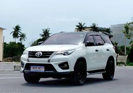 2019 Toyota Fortuner 2.8 TRD Sportivo SUV ออกรถฟรี รถสวย ไมล์น้อย มือเดียวป้ายแดง 