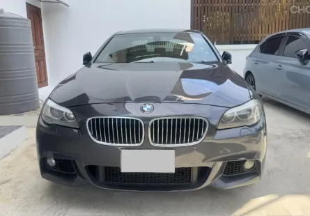 2011 BMW 5 Series 2.0 528i รถเก๋ง 4 ประตู 
