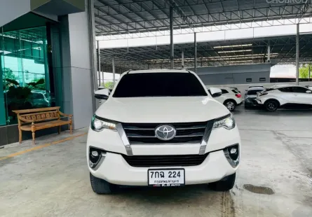 2018 Toyota Fortuner 2.4 V 4WD มือแรกไมล์แท้ จัดได้เต็ม