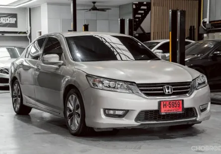 2013 Honda ACCORD 2.3 รถเก๋ง 4 ประตู เจ้าของขายเอง