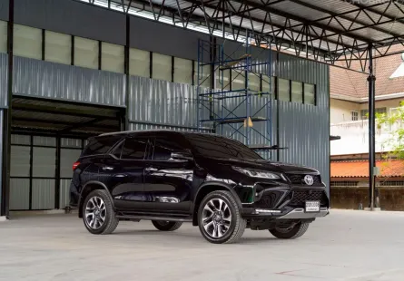 Toyota Fortuner 2.4 Legender 4WD ปี 2021